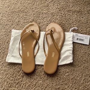 Camel sandals